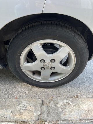 Peugeot 107 2008 - 4.000€