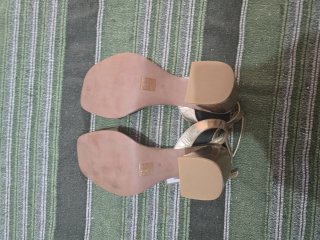 Sandalias doradas Ulanka T40