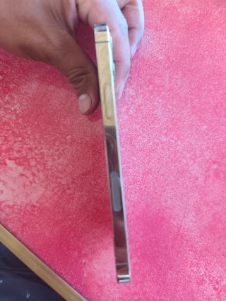 iPhone 12 Pro Oro con Schermo Posteriore Danneggiato