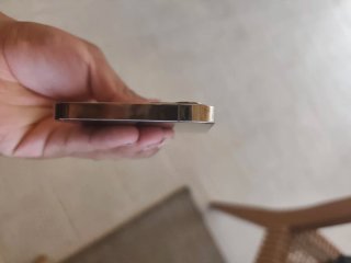 iPhone 12 Pro Oro con Schermo Posteriore Danneggiato