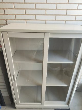 Vitrina Ikea puertas correderas cristal