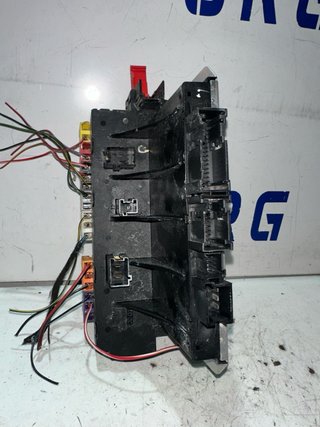 368 Caja Fusibles Relés Mercedes Clase S W220