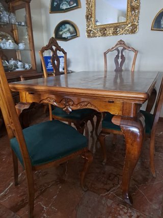 Comedor: Vitrina, Aparador y 6 Sillas