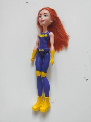 Lote de 3 muñecas: Barbie sirena, Supergirl, Batgi
