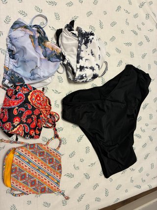 Conjunto 4 Tops Bikini Shein  NUEVOS