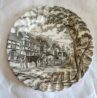 Set di porcellana: teiere e piatti