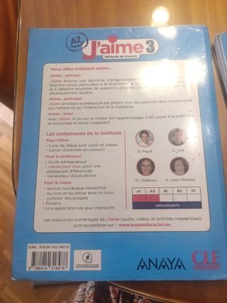 Libro de francés de 3 ESO, regalo cuadernillo.