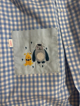 Bata escolar cuadros azul y blanco