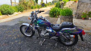 Moto Cruiser Personalizada con Llamas