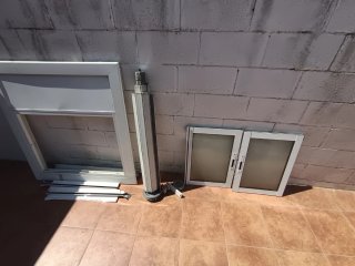 Ventana aluminio blanca
