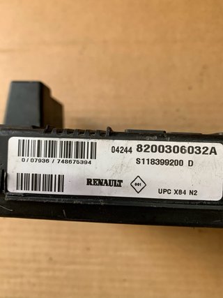 Módulo Fusibles Renault Scenic II