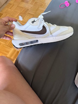 Nike Air Max Dawn Mujer Talla 36.5 US 6.5