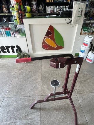 Encorchadora manual para vino nueva a estrenar