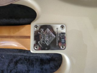 Bajo Fender Precision Bass
