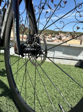 Bicicleta carretera de carbono MCELO