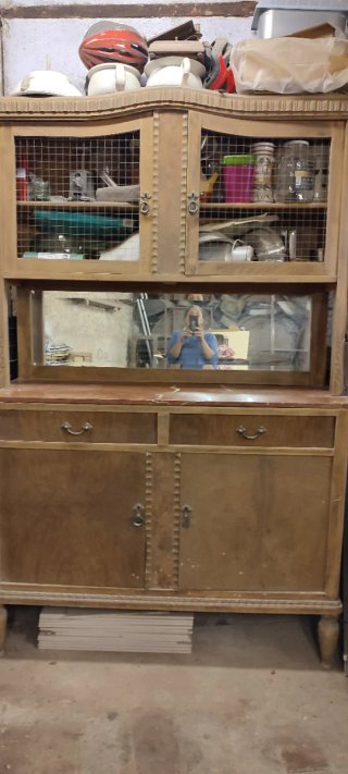 Armario antiguo de comedor madera y cristal