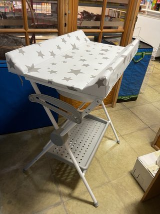 Cambiador con bañera Plastimyr LEA
