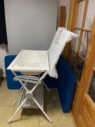 Cambiador con bañera Plastimyr LEA