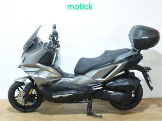 SYM ADX 300 (TOP CASE)