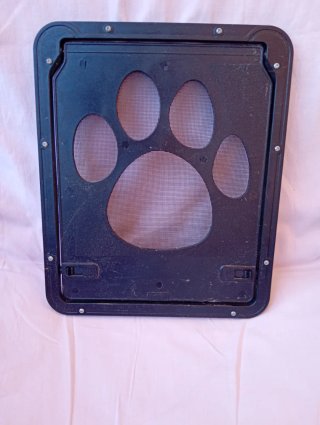 Puerta mosquitera para mascotas
