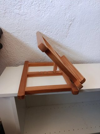 Caballete de madera pequeño