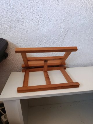 Caballete de madera pequeño