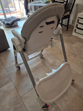 Trona Peg Perego Plegable con Bandeja