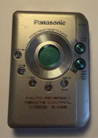 Lote de Discman Sony D-180AN y Radio Panasonic