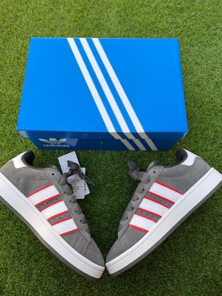 Adidas Campus Gris y Rojo