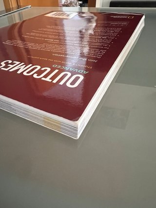Libro de inglés Outcomes advanced C1 3ra edición