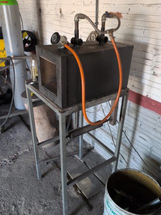 Fragua de gas artesanal