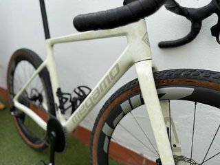 Bicicleta Gravel Megamo Silk SLR 2026 talla M