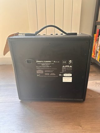 Amplificador Fender Mustang 1 V2
