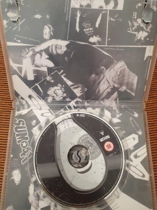 Sum 41 Introduction to Destruction DVD