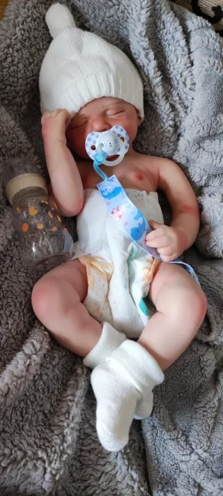 Bebé silicona macizo NIÑO 50cm
