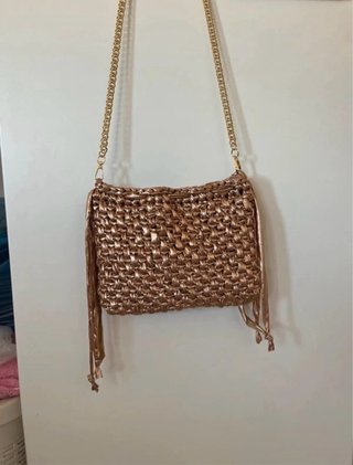 Borsa a tracolla metallizzata oro tendente al rosa