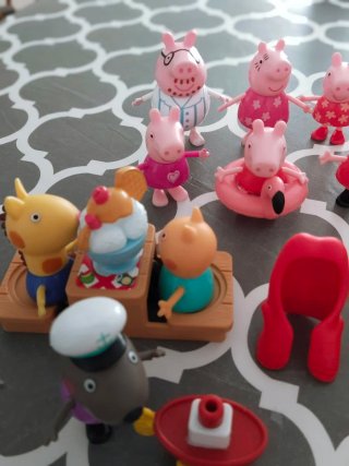 Lote de muchas figuras Peppa Pig. OPORTUNIDAD!