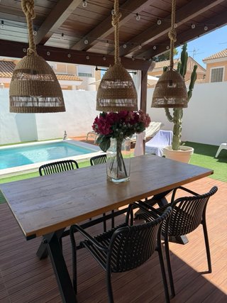 Mesa de jardín estilo nórdico madera y hierro