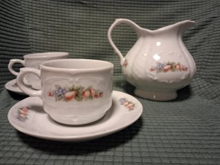 Juego Tazas y Jarra Porcelana Frutas