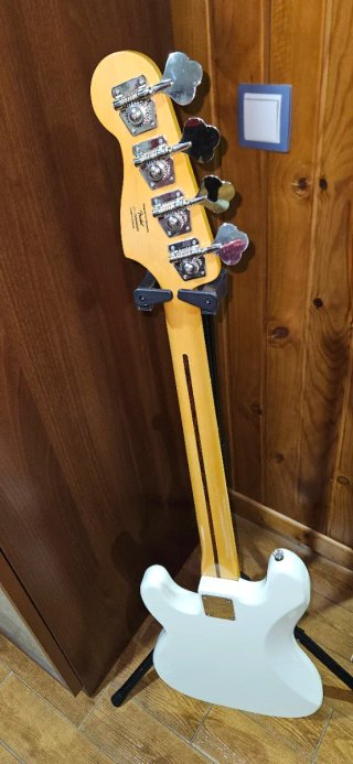 Bajo Squier Classic Vibe Precision Bass