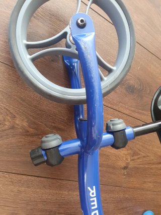 Bicicleta sin pedales Globber azul