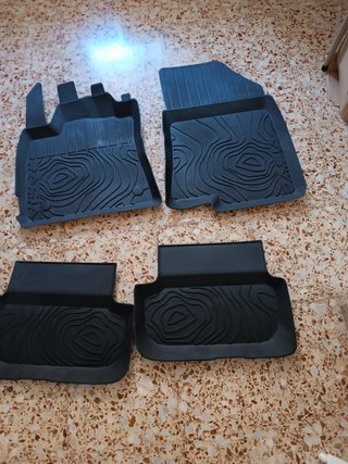 Alfombrillas caucho Dacia Sandero