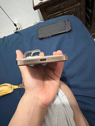 iPhone 16 Pro Max Dorado/Rosa Como Nuevo