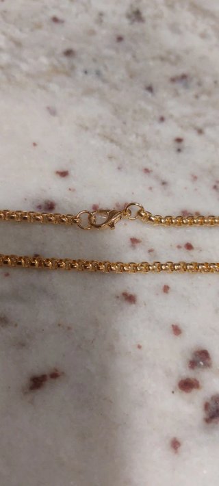 Cadena bisutería dorada