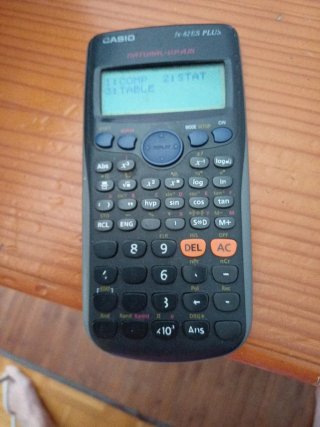Calculadora Casio fx-82ES PLUS