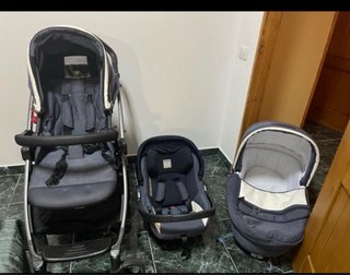 Carro de bebé con cuco y silla de coche