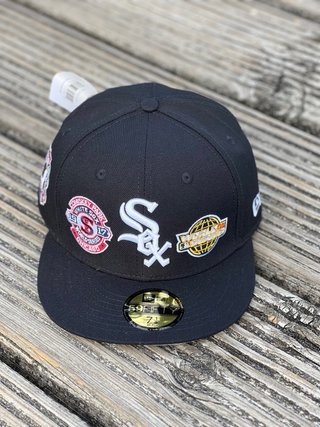 Gorra New Era 7 1/8 Negra y Blanca