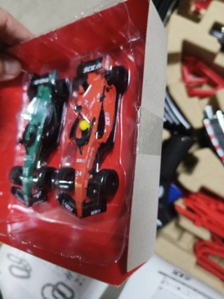 Scalextric Compact Formula Race to Win 1:43