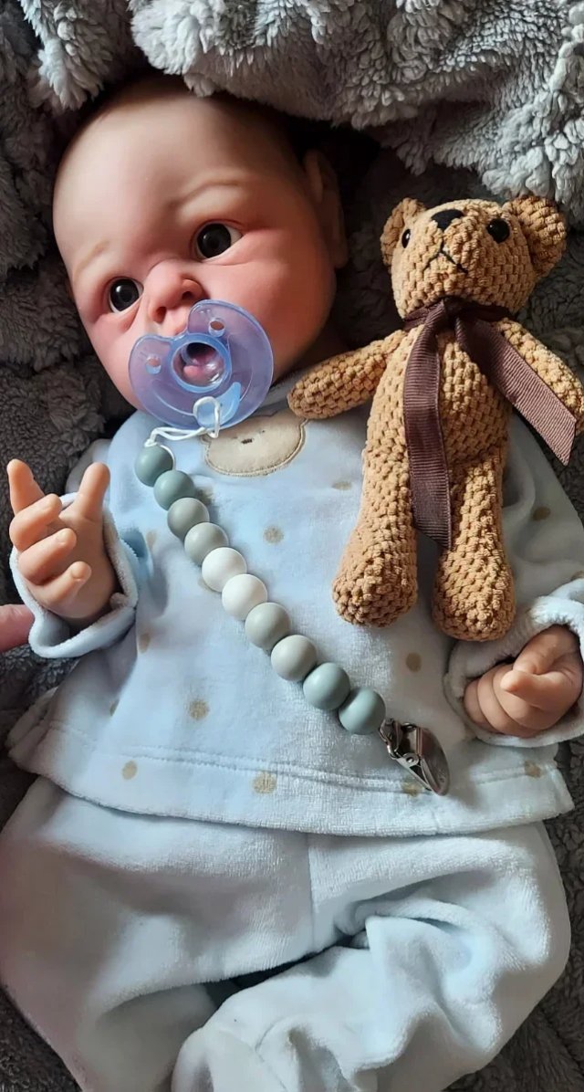 Reborn niño silicona platino 47cm piel blanquita