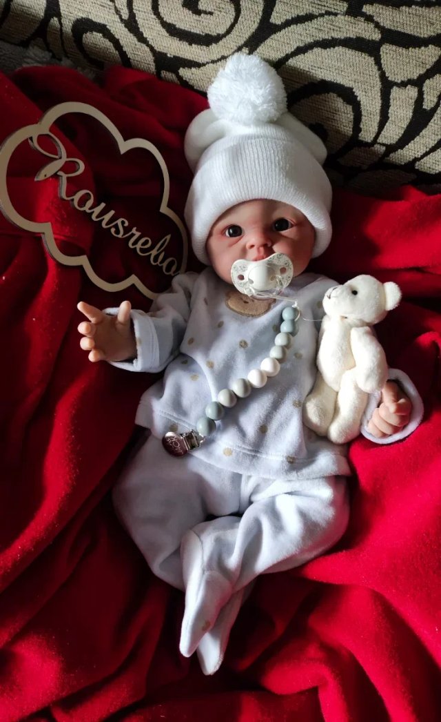 Reborn niño silicona platino 47cm piel blanquita